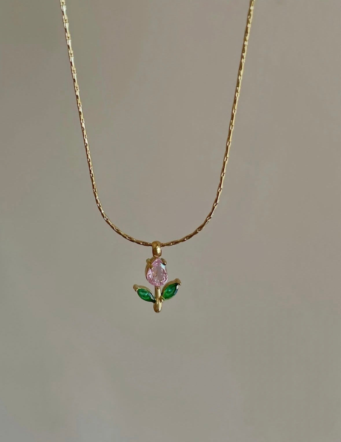 Tulip necklace pink