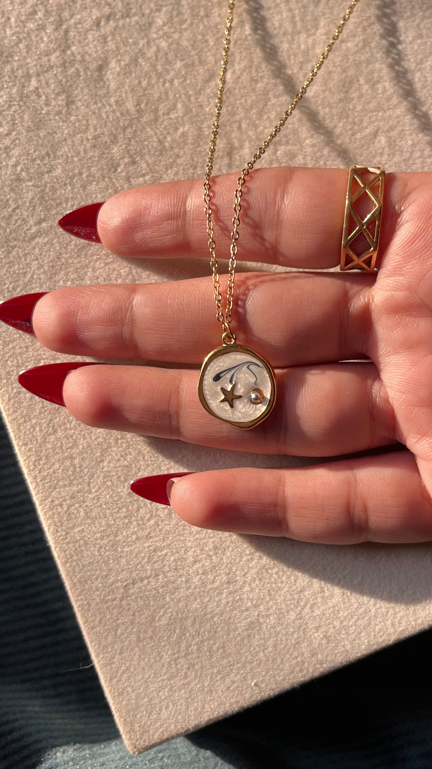 Sira Necklace